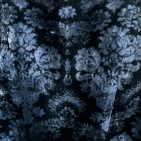 Tahari velvet blazer - Picture 4 of 5